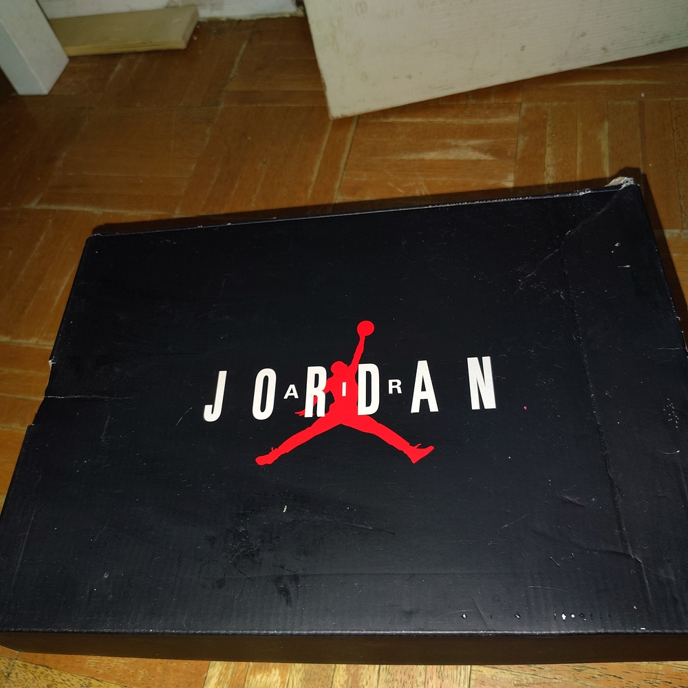 Jordan Black Shoe Box